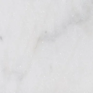 Carrara marmuras — itališkas baltas marmuras su pilkomis venomis grindims ir sienoms